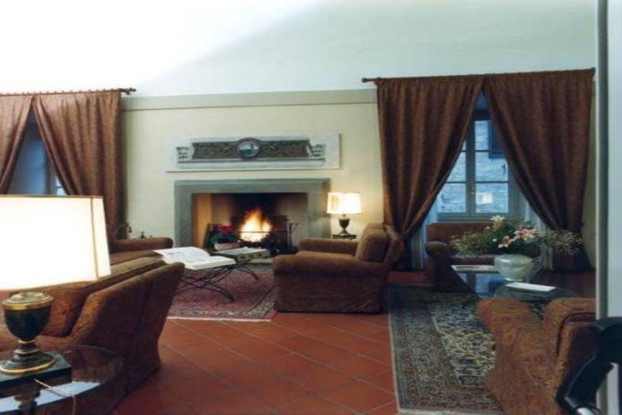 Hotel Palazzo Bocci Спелло Экстерьер фото