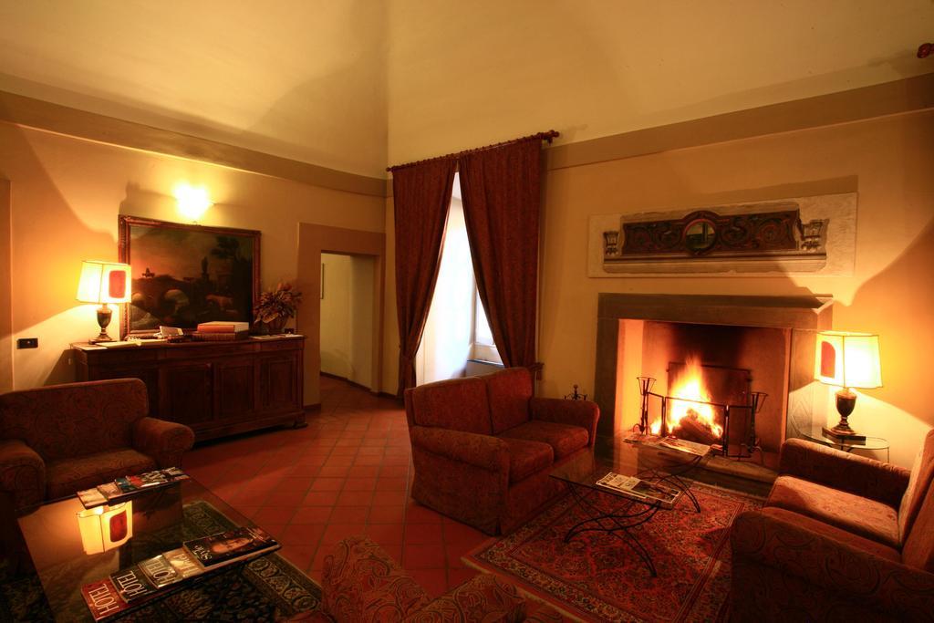 Hotel Palazzo Bocci Спелло Номер фото